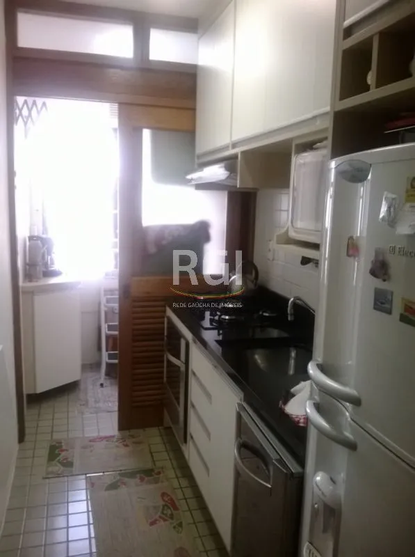 Imagem Apartamento para Venda - 68.28m², 3 dormitórios, 1 vaga - Sarandí