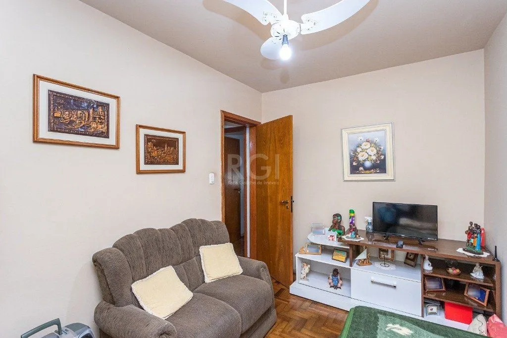 Imagem Casa Condominio para Venda - 325m², 3 dormitórios, 3 vagas - Teresópolis