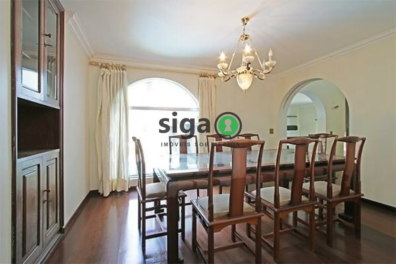Imagem Casa á Venda no Jardim Marajoara - 450m², 3 quartos, 6 vagas