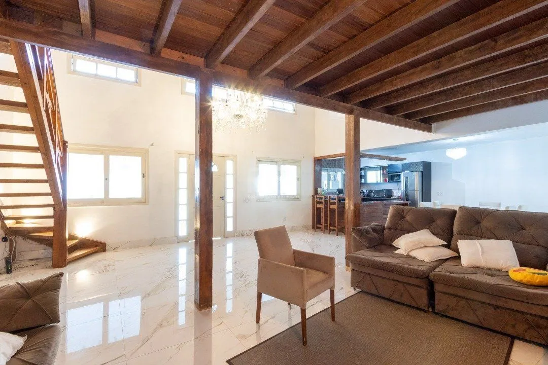 Imagem Casa para Venda - 120m², 4 dormitórios, sendo 1 suites, 3 vagas - Serraria