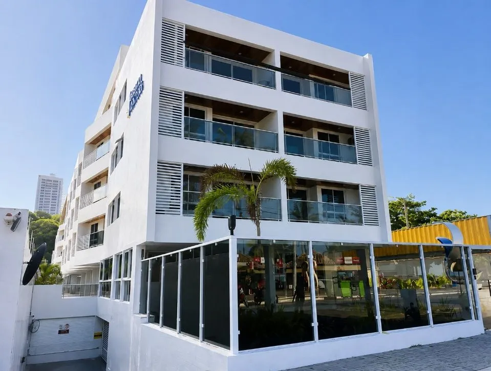 Foto do imóvel Apartamento mobiliado em Cabo Branco, 2 quartos sendo 1 suíte, lazer completo, piscina com vista e localização estratégica em João Pessoa.
