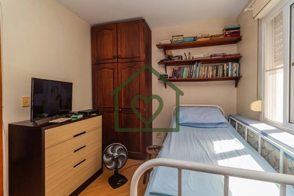 Imagem Excelente Apartamento com 2 dormitórios um deles com suíte, amplo living com dois ambientes com sa...