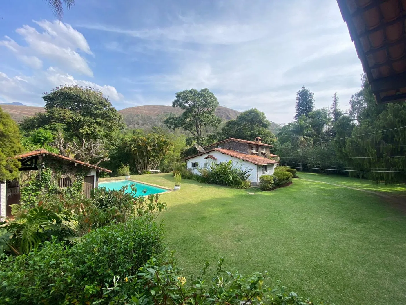 Foto do imóvel Casa em Condomínio para Venda em Petrópolis / RJ em Estrada dos Mundeos