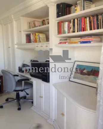 Imagem Apartamento em Higienópolis com 03 suí­tes e 03 vagas, 245m²