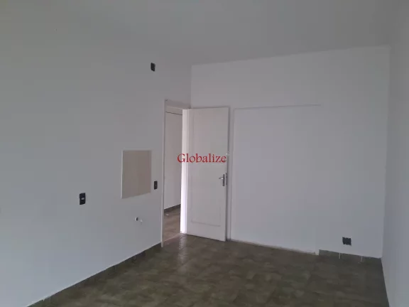Imagem Casa sobreposta térrea em Santos no bairro do Gonzaga com características para ser comércio para locação por R$ 7.000,00 ou venda por R$ 1.175.000,00