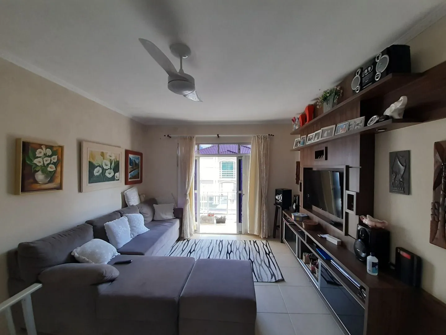 Imagem Casa à venda com 3 quartos 1 suíte, 180m² em Estreito Florianópolis