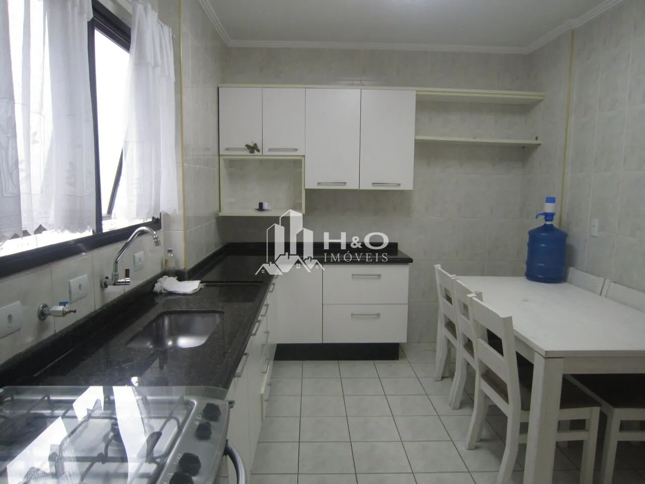 Imagem Apartamento à venda na Praia Grande - Bairro Guilhermina, a apenas 100 metros da praia!