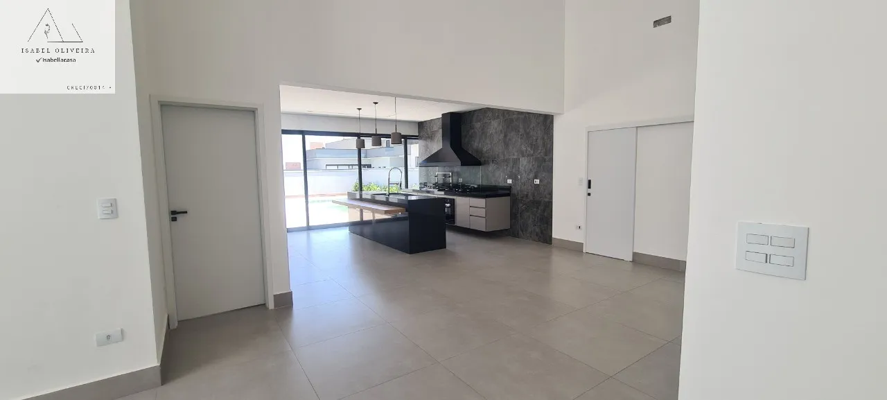 Imagem Oportunidade única! Casa em condomínio à venda em Salto-SP, Portal dos Bandeirantes. 3 quartos, 3 suítes, 2 salas, 4 banheiros, 4 vagas, 228m².