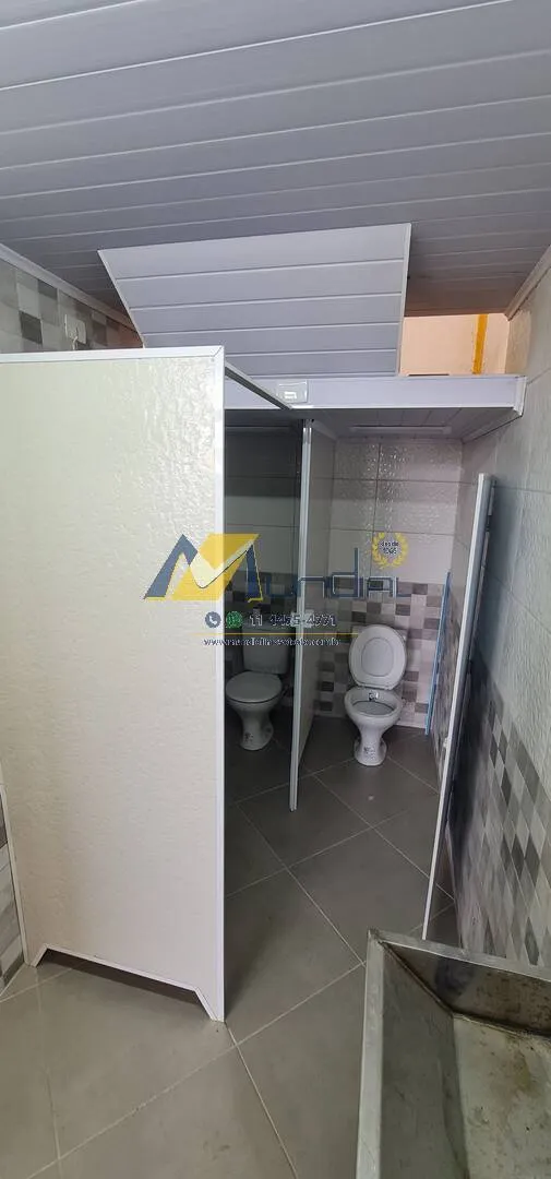 Imagem Galpão para Alugar com 240m², 2 vagas na Vila Homero Thon - Santo André