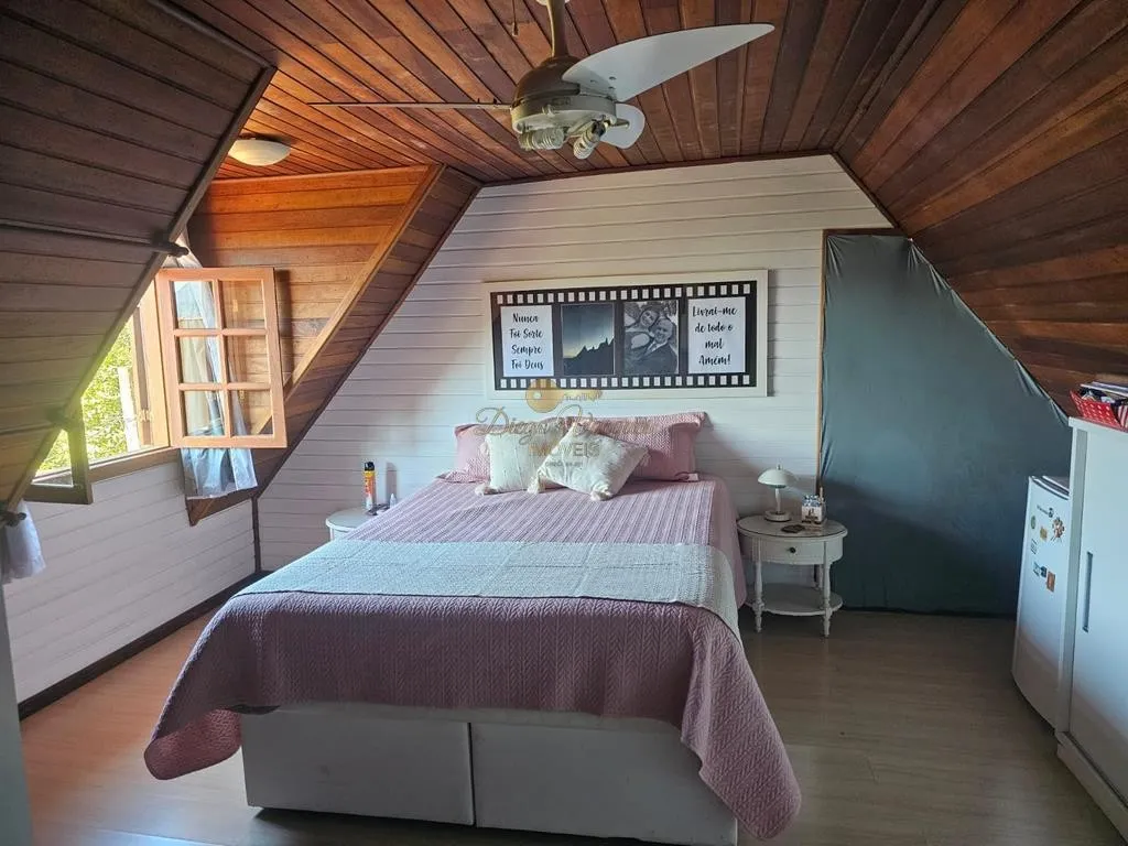Imagem Casa em Condomínio para Venda em Teresópolis / RJ no bairro Tijuca