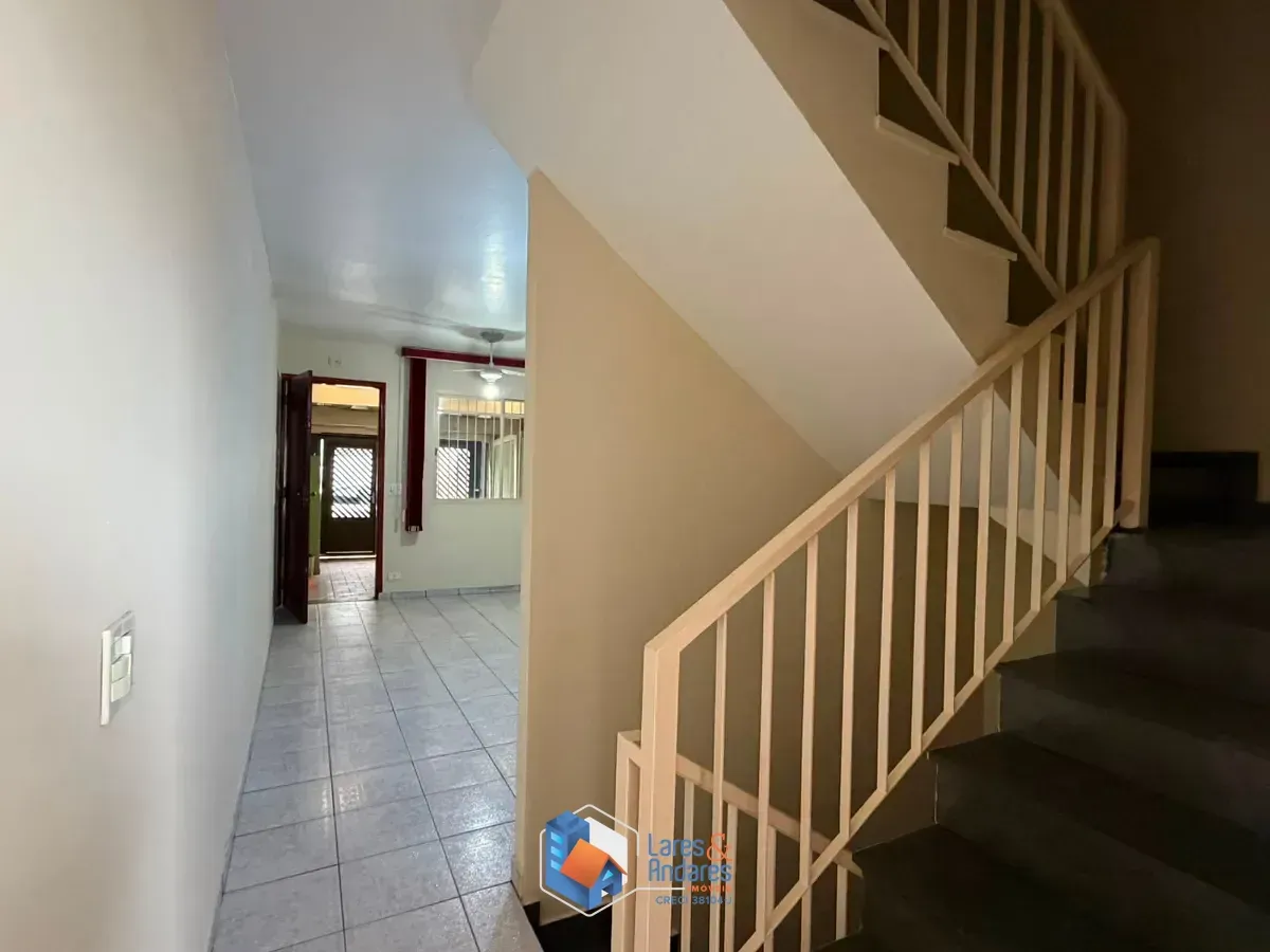 Imagem Sobrado para venda em Vila Guedes com 3 quartos, 79m²