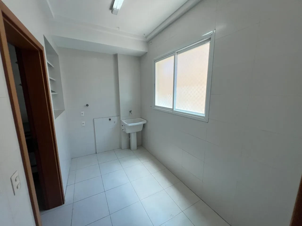 Imagem Apartamento com 2 Quartos à Venda, 98 metros em Gonzaga - Santos