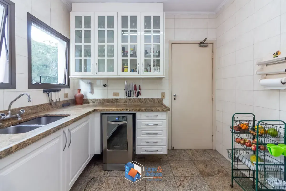 Imagem Apartamento para venda em Vila Suzana com 3 quartos, sendo 3 suítes, 242m²