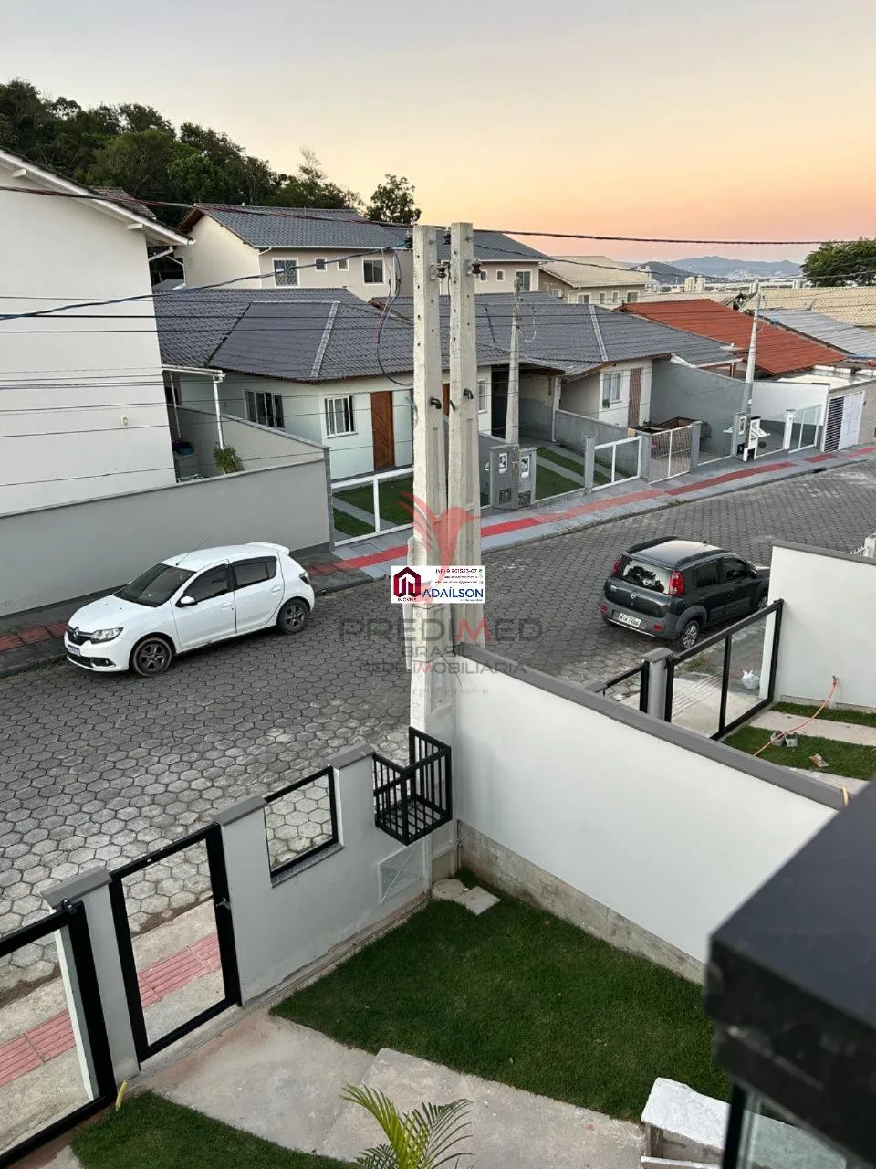 Imagem Lindos sobrados a venda com 3 dormitórios sendo 1suíte com sacada, em Palhoça SC