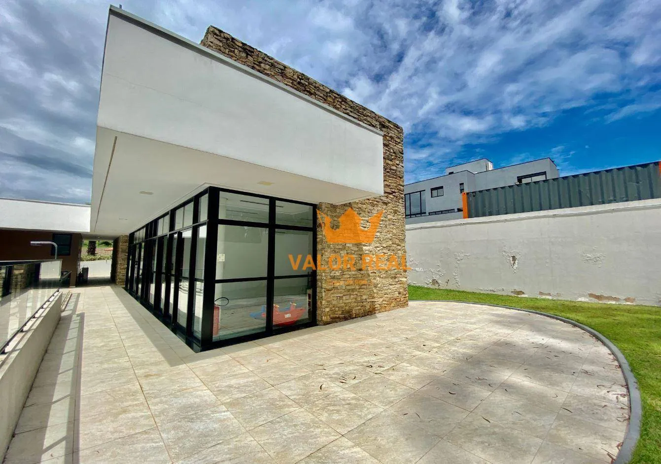 Imagem Terreno Alto Padrão, Cond Brisas Mata, 315 m2