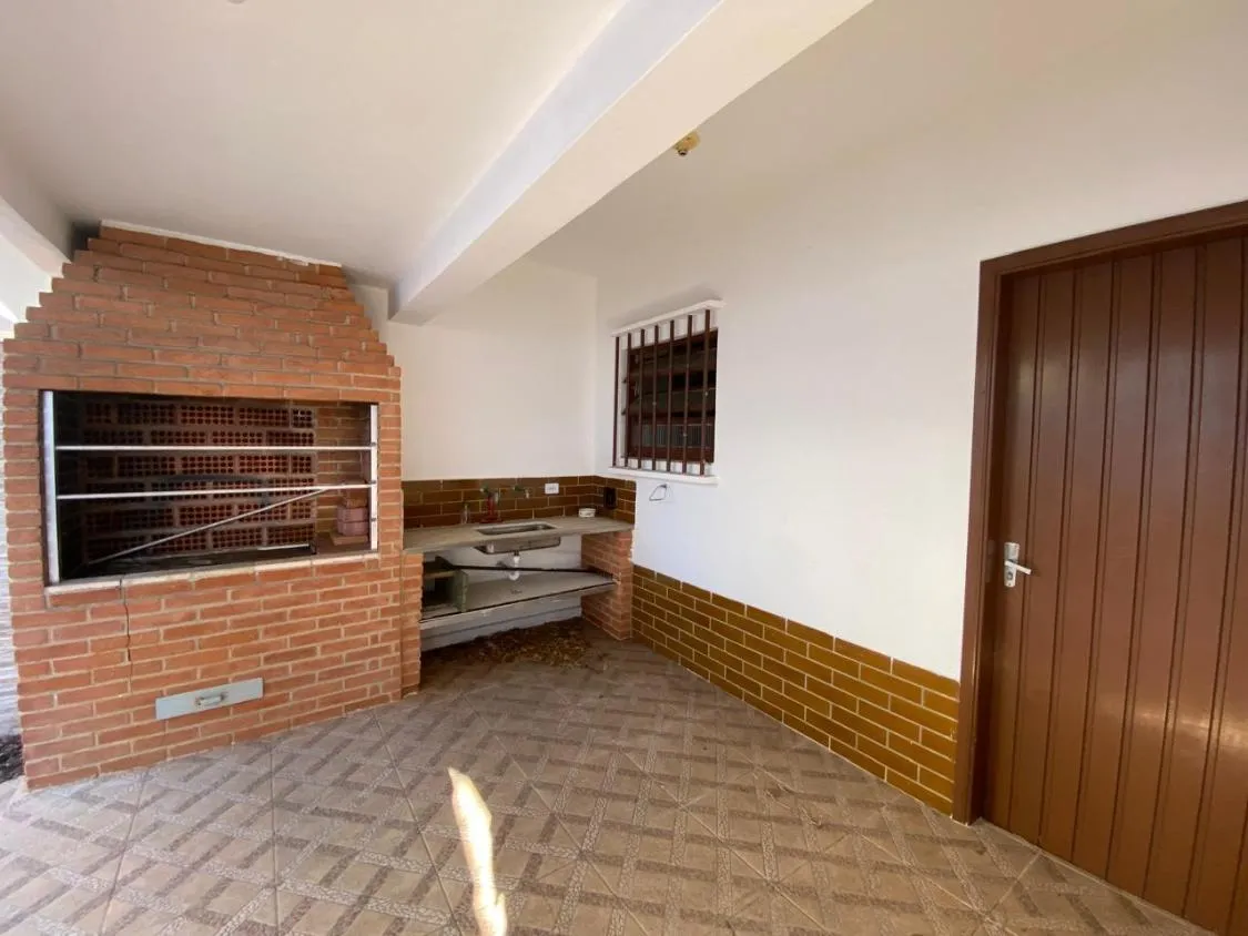 Imagem CASA COM EDÍCULA, 3 DORMITÓRIOS SENDO 1 SUÍTE À VENDA NO CENTRO DE ITANHAÉM