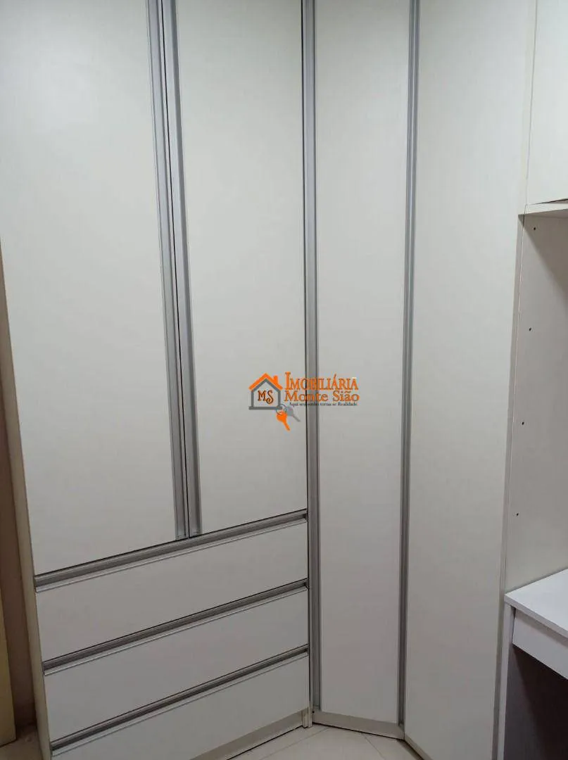 Imagem Apartamento com 2 dormitórios à venda, 44 m² por R$ 240.000,00 - Água Chata - Guarulhos/SP