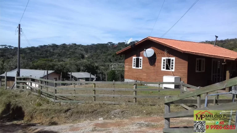 Imagem Lindo sítio a VEDA localizado em Rancho Queimado. Ótima propriedade para pastagens 06 hectares (todo cercado com 10 fios de arame); Escritura pública;