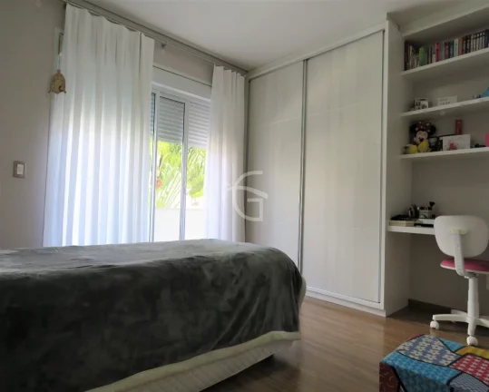 Imagem Se é uma casa especial que você procura ! Ela está aqui ! CONDOMÍNIO FECHADO