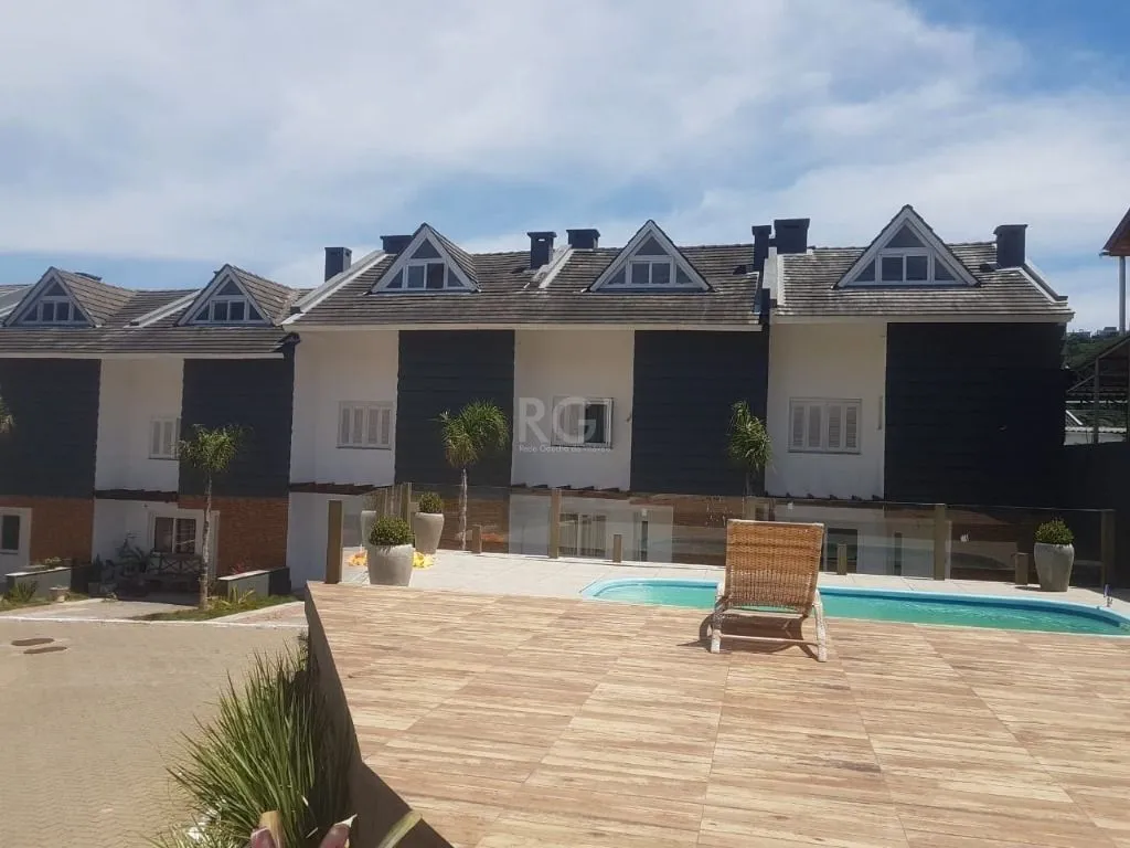 Imagem Casa Condominio para Venda - 197m², 3 dormitórios, sendo 1 suites, 2 vagas - Vila Nova