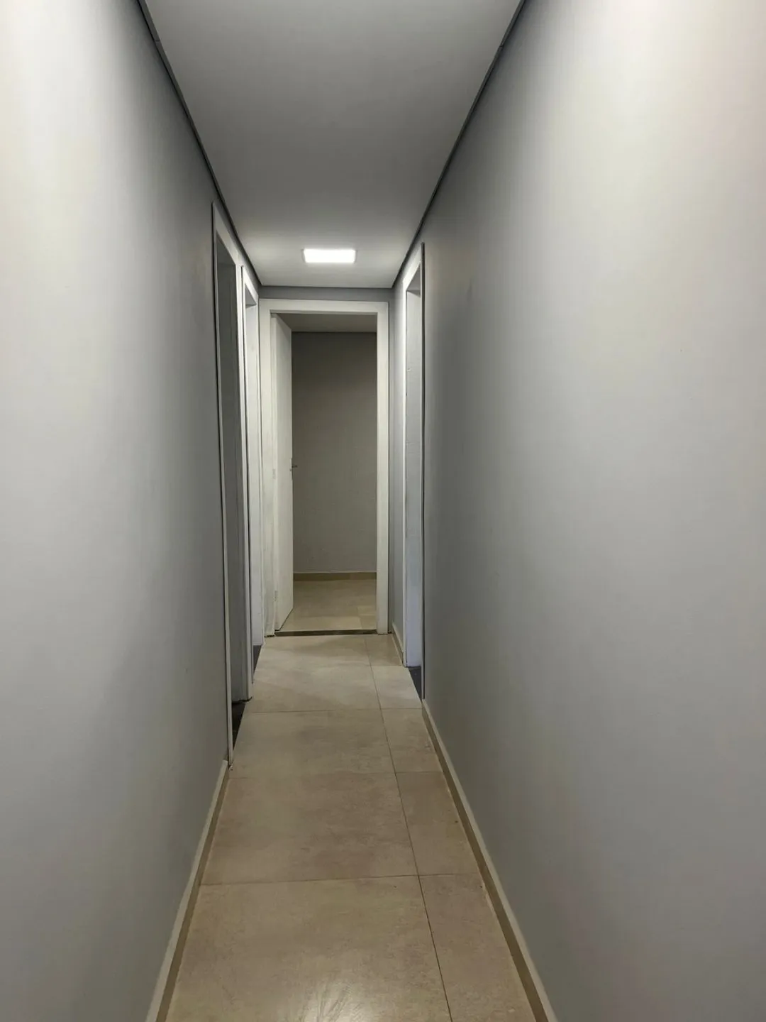 Imagem Casa totalmente reformada na Rua dos Açores em Viamão!