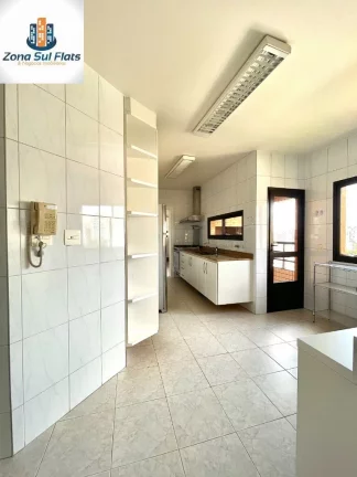Imagem Apartamento à Venda Na Vila Mariana Com 4 Dormitórios Sendo 2 Suítes e 3 Vagas