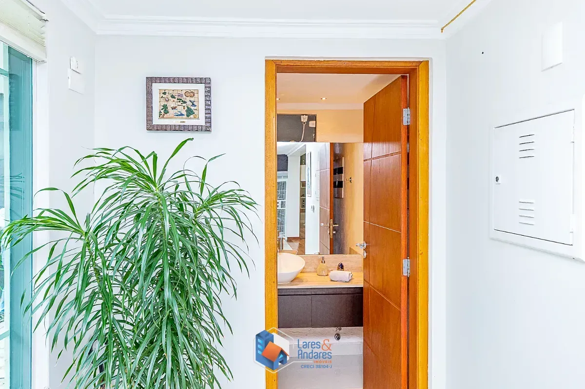Imagem Casa para venda em Alto da Boa Vista com 4 quartos, sendo 1 suíte, 380m²