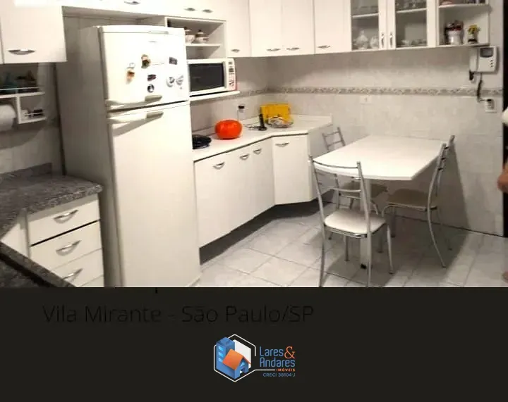 Imagem SOBRADO COM 3 DORMS (2 SUÍTES COM AR COND), 2 SALAS, COZ. COM COPA E ARMÁRIOS PLANEJADOS, QUINTAL LATERAL FECHADO. 4 VAGAS COBERTAS. VILA MIRANTE SP.