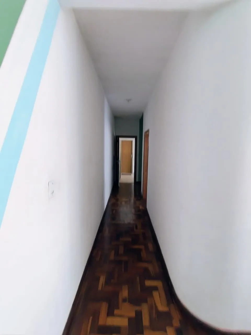 Imagem Ótimo apartamento desocupado de frente para a Redenção- Cidade Baixa