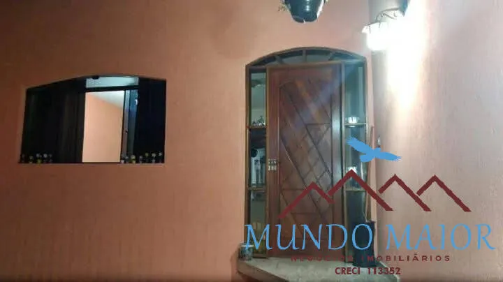Imagem Oportunidade Única! Sobrado com 4 Dorms + Churrasqueira - Aceita Permuta!
