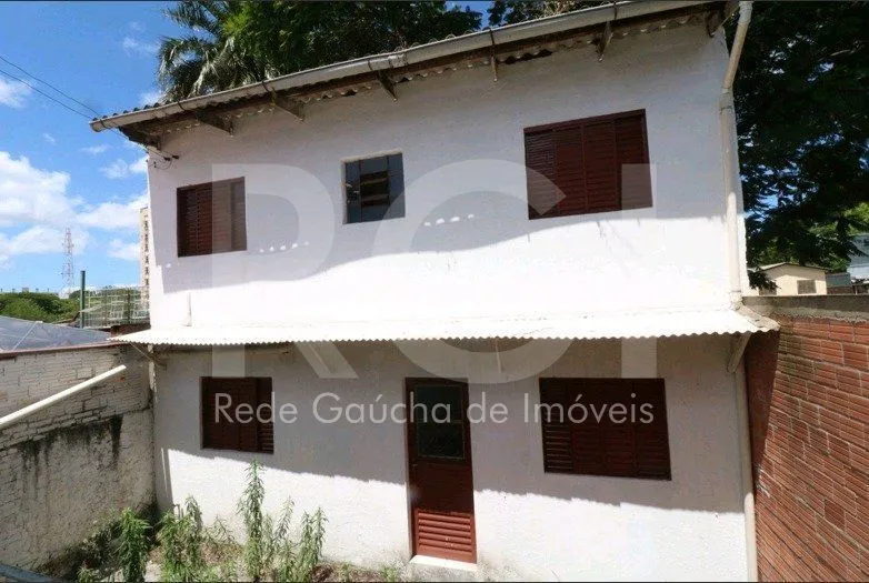 Imagem Casa para Venda - 280m², 3 dormitórios, 4 vagas - Cidade Baixa