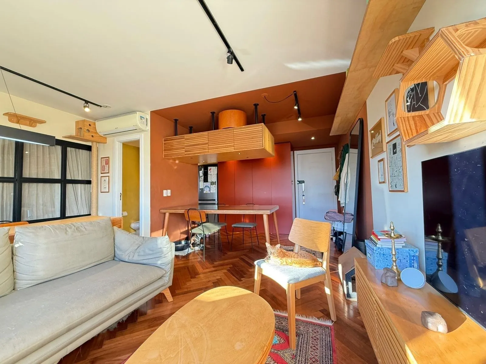 Imagem Apartamento com 2 dormitórios, suíte e churrasqueira.