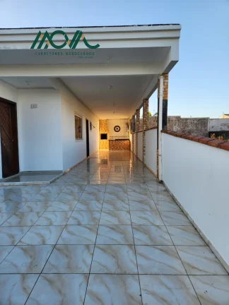 Imagem Casa com 3 quartos sendo 01 suíte, vaga para 03 carros, na Barra do Sai