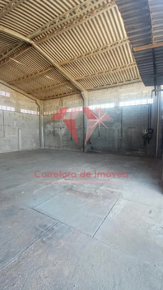 Imagem Barracão / Galpão em Morada de Laranjeiras, Serra