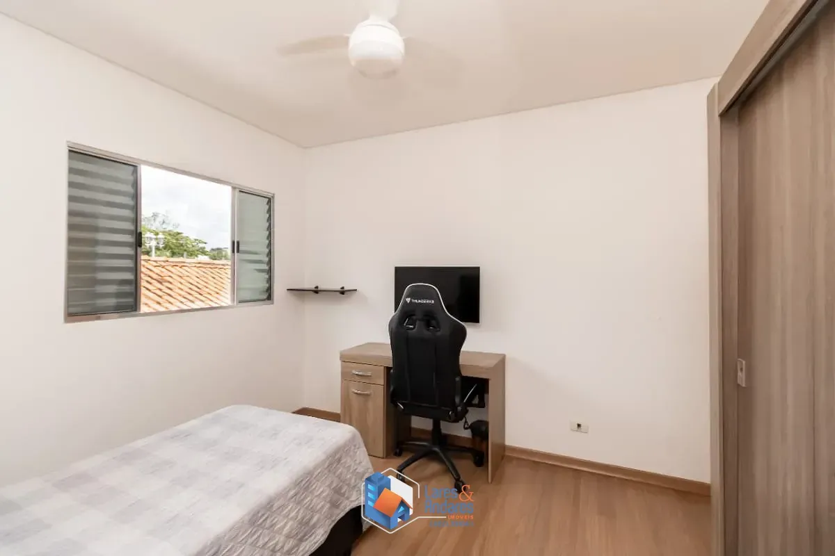 Imagem Sobrado para venda em Vila do Encontro com 5 quartos, sendo 1 suíte, 288m²