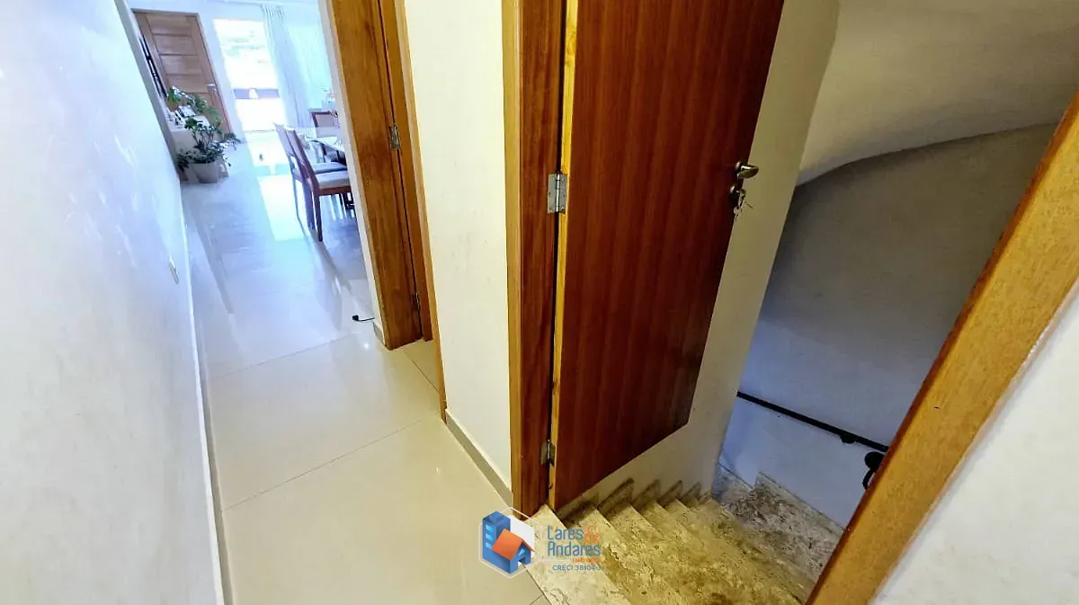 Imagem Sobrado para venda em Tucuruvi com 3 quartos, sendo 3 suítes, 144m²
