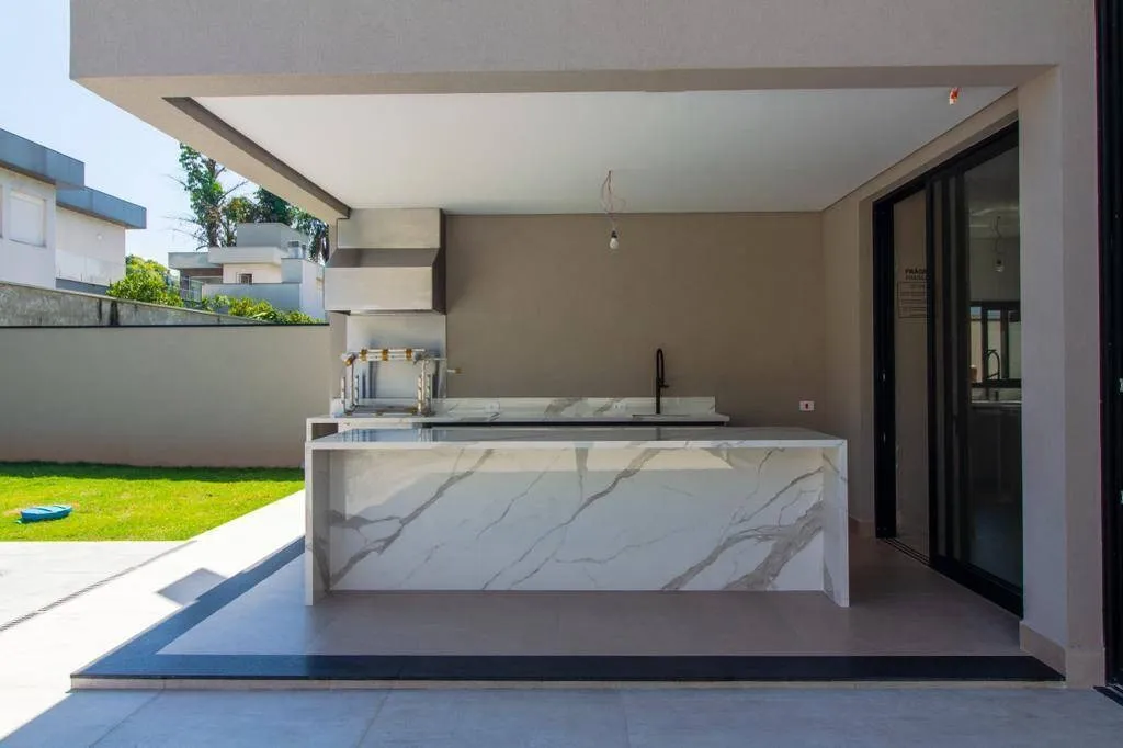 Imagem Sobrado de 430m² Localizado no Alphaville Residencial 2 em Barueri/SP!
