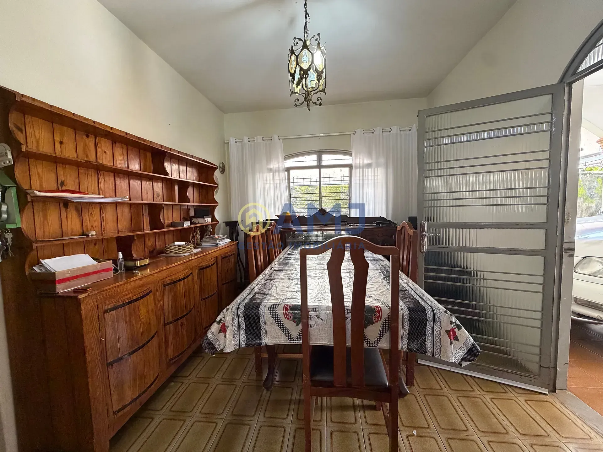 Imagem Casa à venda no Setor Sudoeste - Goiânia | Lote amplo com edícula completa