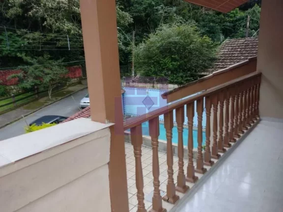 Imagem Casa Pitangueiras com piscina e churrasqueira!!!