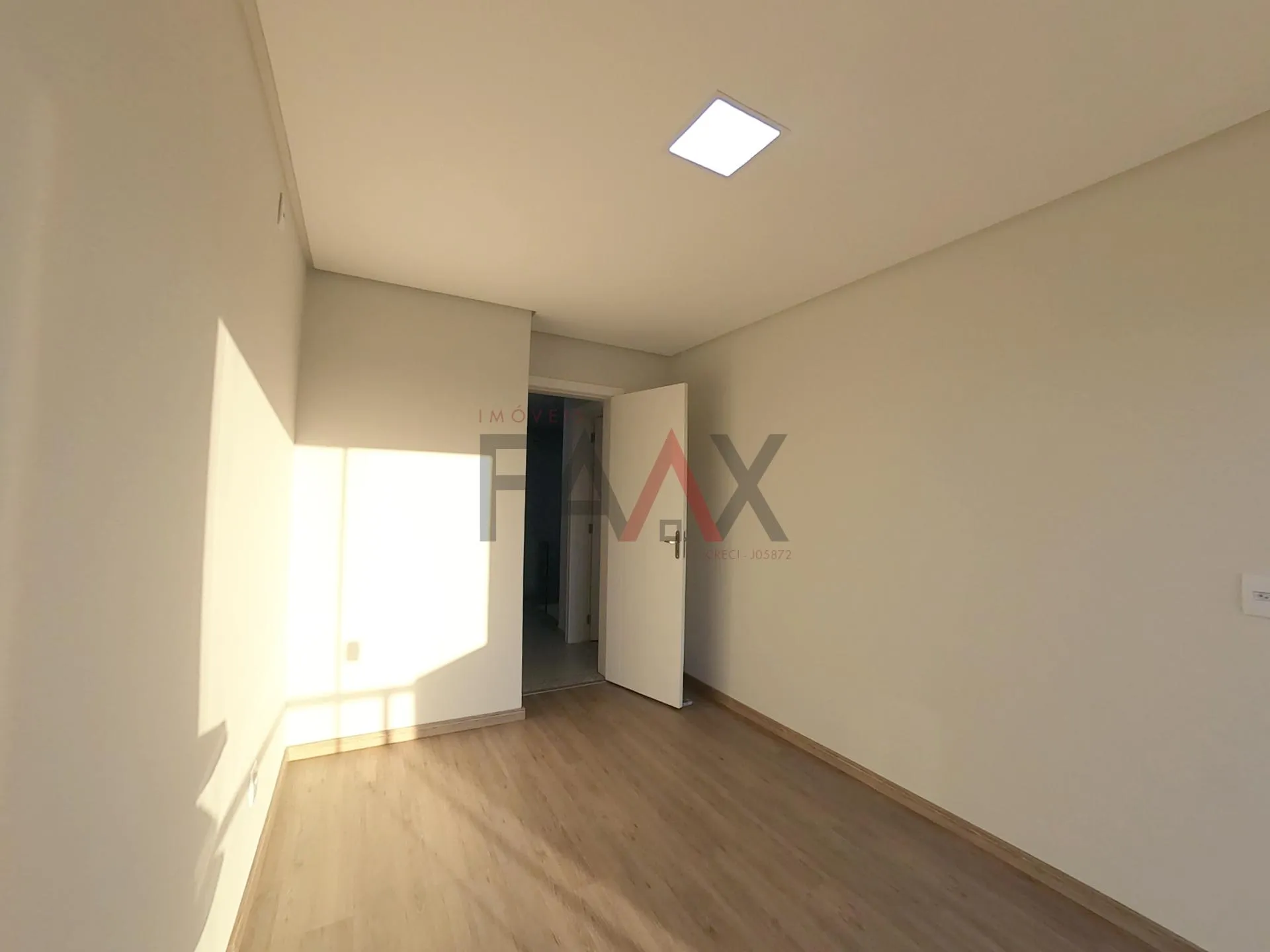 Imagem Sobrado com 3 dormitórios à venda,125.81 m², DOS ESTADOS, GUARAPUAVA - PR