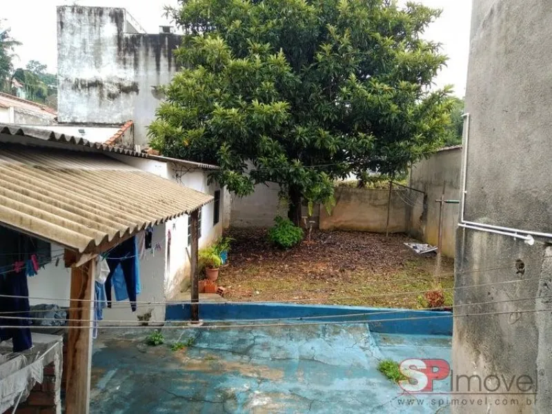 Imagem Casa à venda em São Paulo-SP, Cidade Vargas: 2 quartos, 2 banheiros, 3 vagas de garagem, 250m² de área!