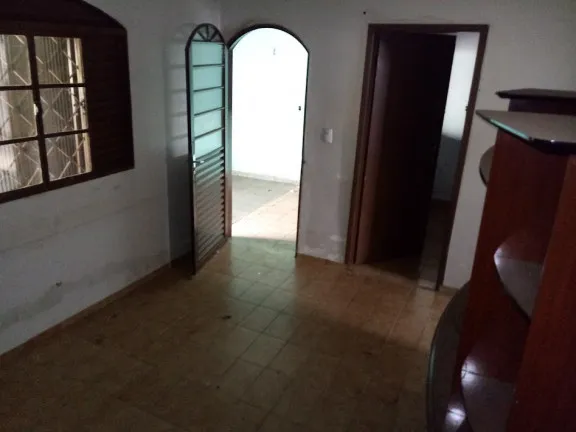 Imagem Casa com 3 Quartos à Venda, 250 m² em Taguatinga Norte (Taguatinga) - Brasília