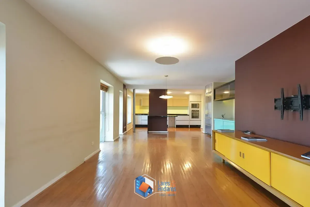 Imagem Duplex para venda em Higienópolis com 3 quartos, sendo 3 suítes, 285m²