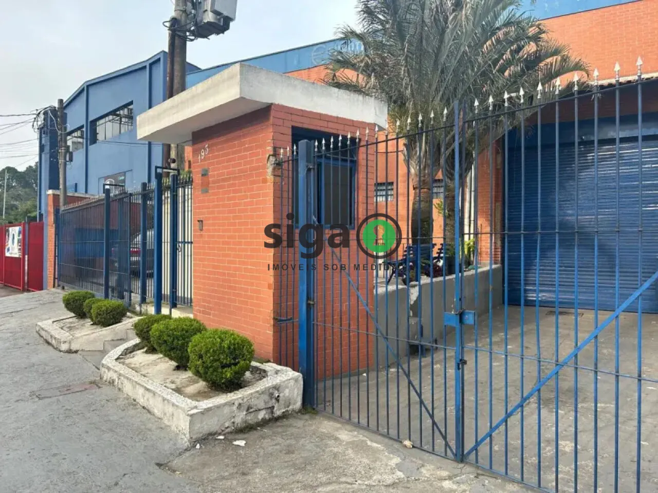 Imagem Galpão! Prédio Comercial para Locação - Localização Estratégica ZC