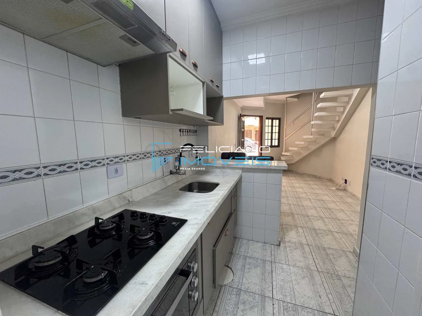 Imagem Sobrado de Condomínio com 2 quartos, Guilhermina, Praia Grande - R$ 430 mil, Cod: 7008