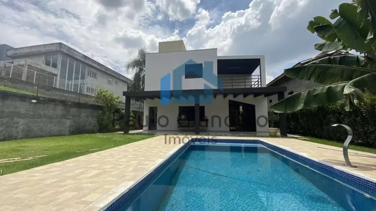 Foto do imóvel Casa à Venda no Condomínio Vintage Granja Viana em Rua Silvinha Araújo