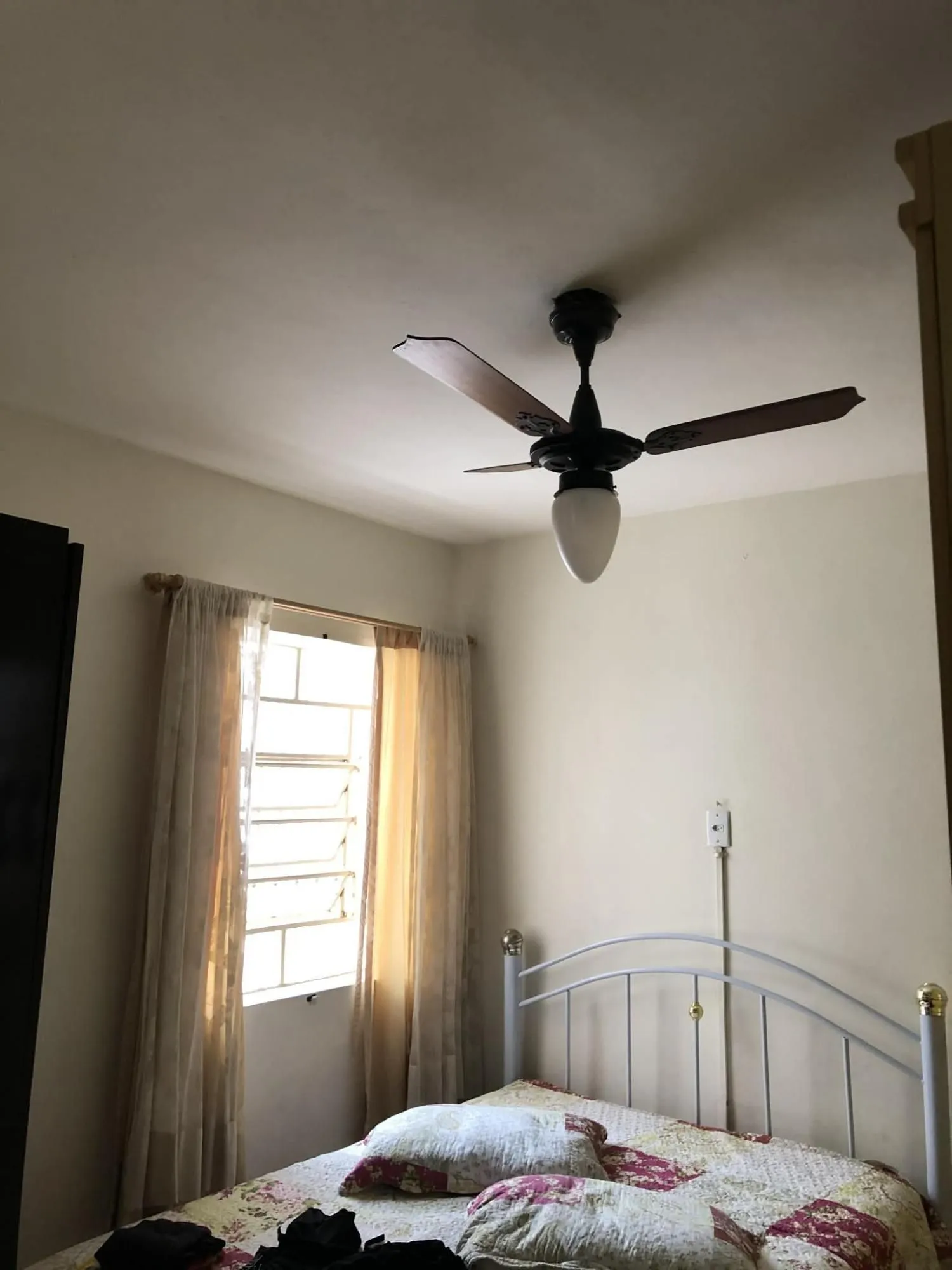 Imagem casa sobrado com lojas