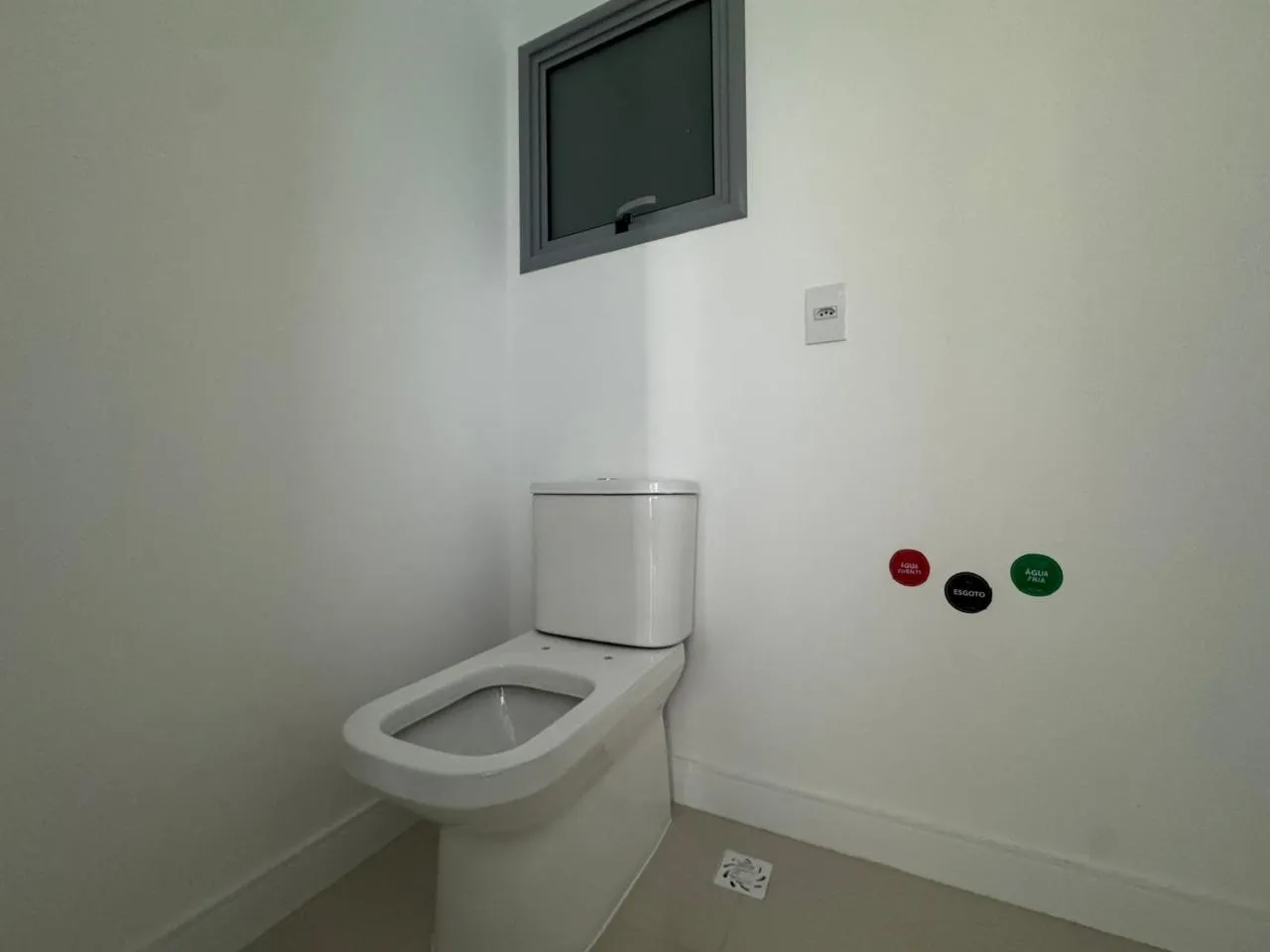 Imagem Apartamento com vista para o mar à venda com 171m2 por R$ 6.400.000,00