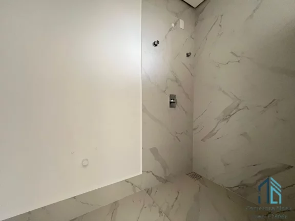 Imagem Apartamento Alto Padrão, 04 suítes, 03 vagas, no Centro de Itapema SC