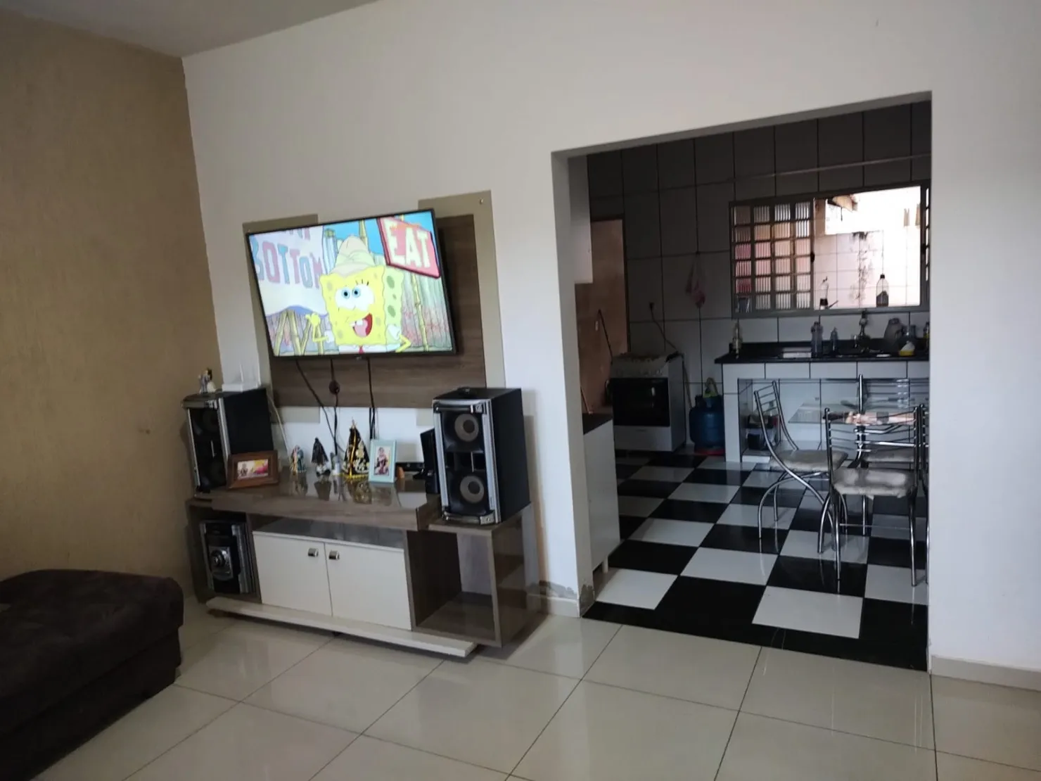 Imagem Casa à venda 3 Quartos, 1 Suite, 4 Vagas, 200M², Loteamento Residencial e Comercial Araguaia, Pindamonhangaba - SP
